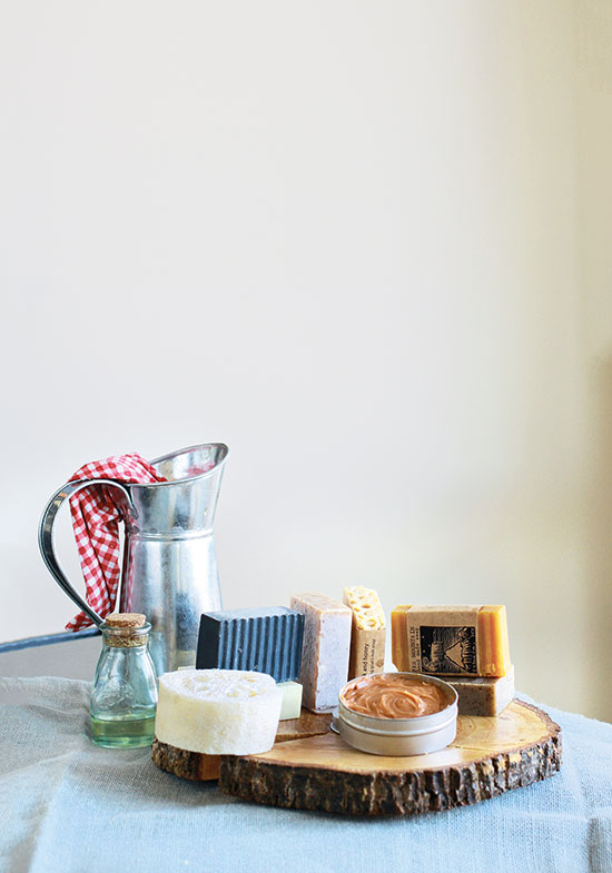 
Making soap using “old-fashioned” techniques is a fun and rewarding project that doesn’t require specialized or expensive equipment.
